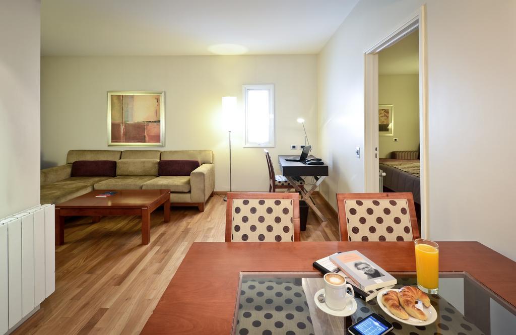 Hotel Grand Brizo Comahue à Neuquén Extérieur photo
